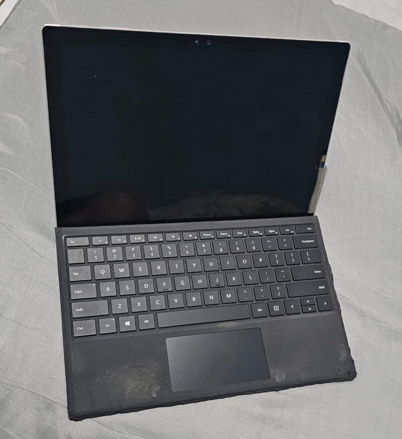 Microsoft Surface Pro 4 - 8GB RAM - 256GB INT