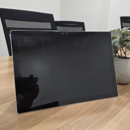 Microsoft Surface Pro 4 i5-6300 – 16GB/512GB Interno – Funcional